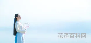 愿乘风破万里浪 白居易纵有狂风拔地起