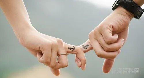 执子之手与子偕老什么意思 夫妻相守一生金句