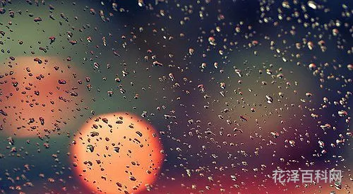 下雨天的心情经典句子 一句简短的下雨句子
