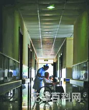 黑魆魆的意思，黑魆魆与黑黢黢的区别