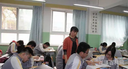 如何上好第一节课 老师第一节课的开场白及规矩