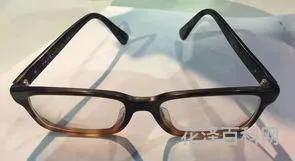 太阳镜镜片越深，太阳镜颜色越深越能保护眼睛吗