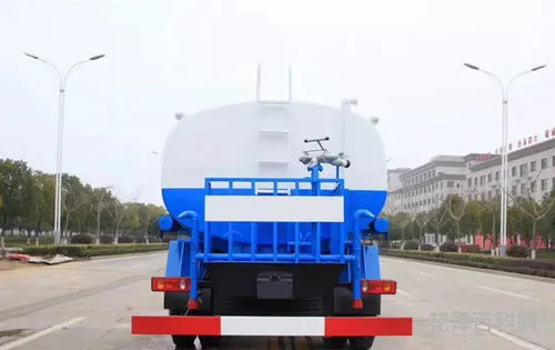 一吨汽油有多少升，成品油批发价格查询