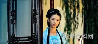 身如柳絮随风摆 身如柳絮随风飘 心似浮萍逐水流